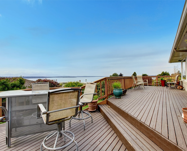 Custom Deck Design